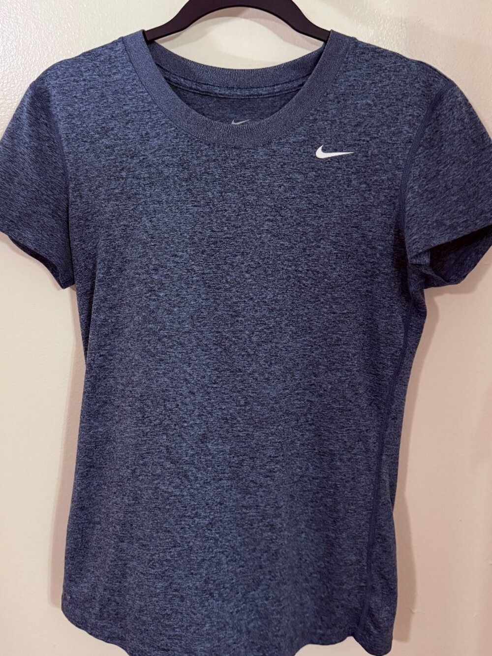 Nike Dri Fit Shirt Womens Small Gray Athletic Tee Training Gym Moisture Wicking